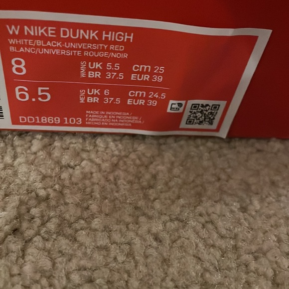 Nike dunks high top size 8 women’s black and white - Picture 4 of 4